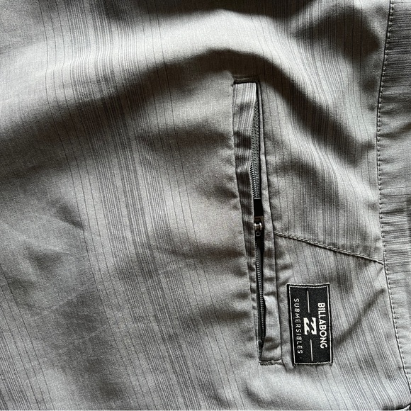 Billabong men’s swim/casual shorts - Picture 6 of 6